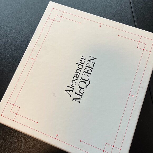 NWT Alexander McQueen Arc Sandals White Leather Sculpted Heels Ankle Strap - Picture 4 of 16